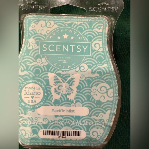 SCENTSY WAX BARS SET OF 2 PACIFIC MIST - Picture 1 of 3